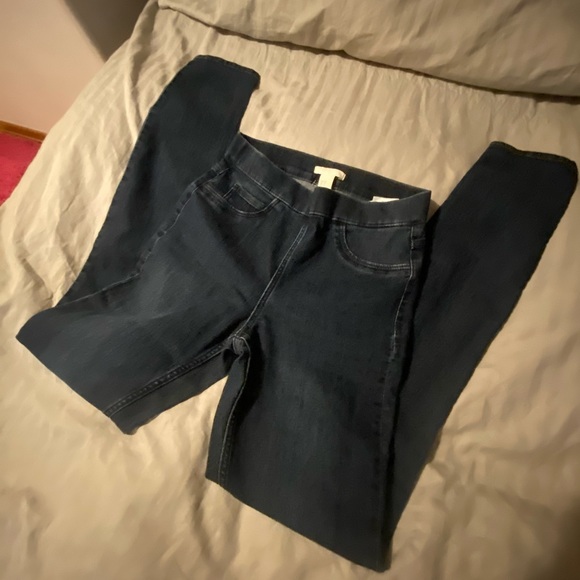 Jeans - Picture 5 of 9